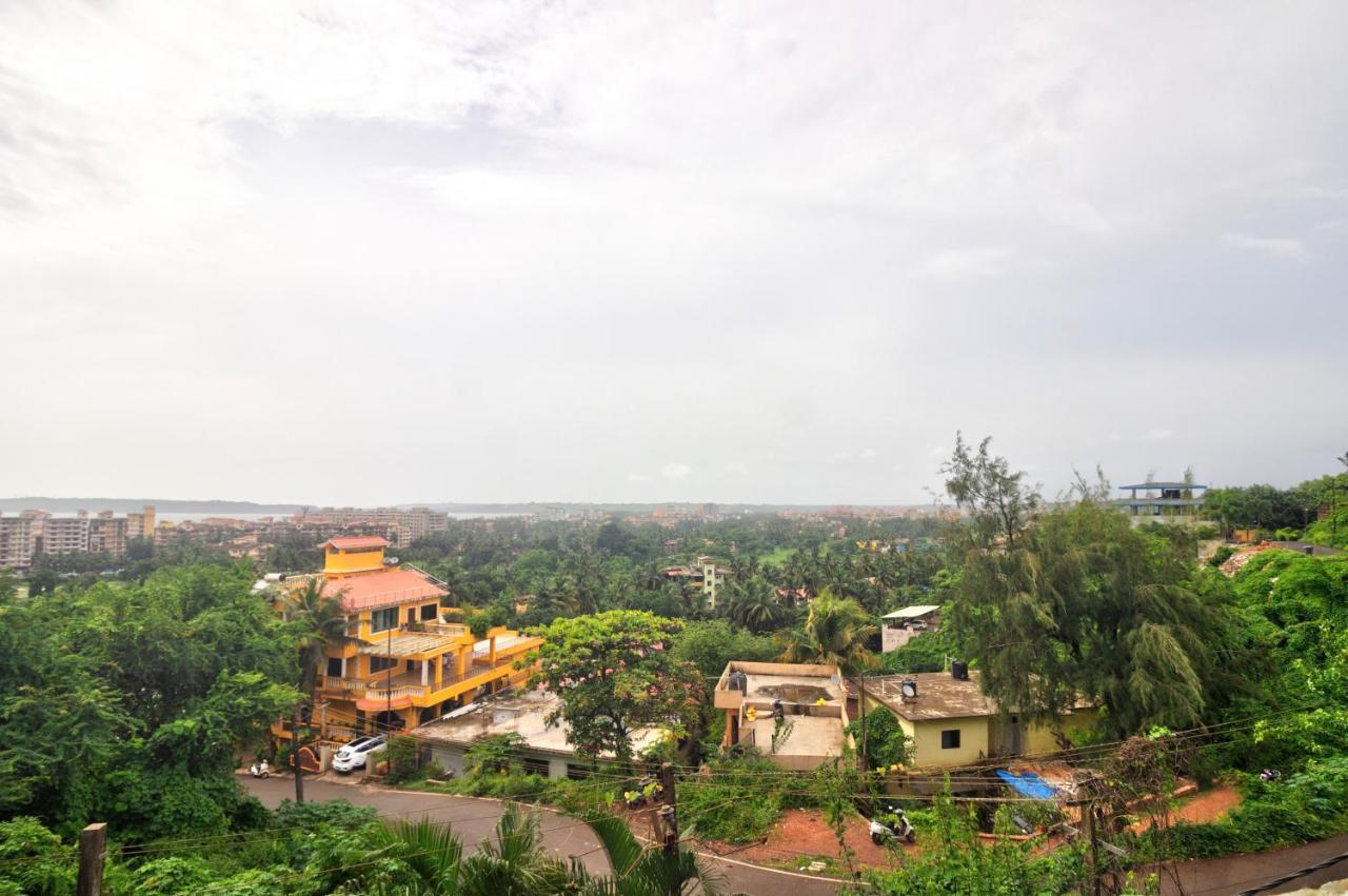 Ocean Suite Goa Dona Paula Exterior foto