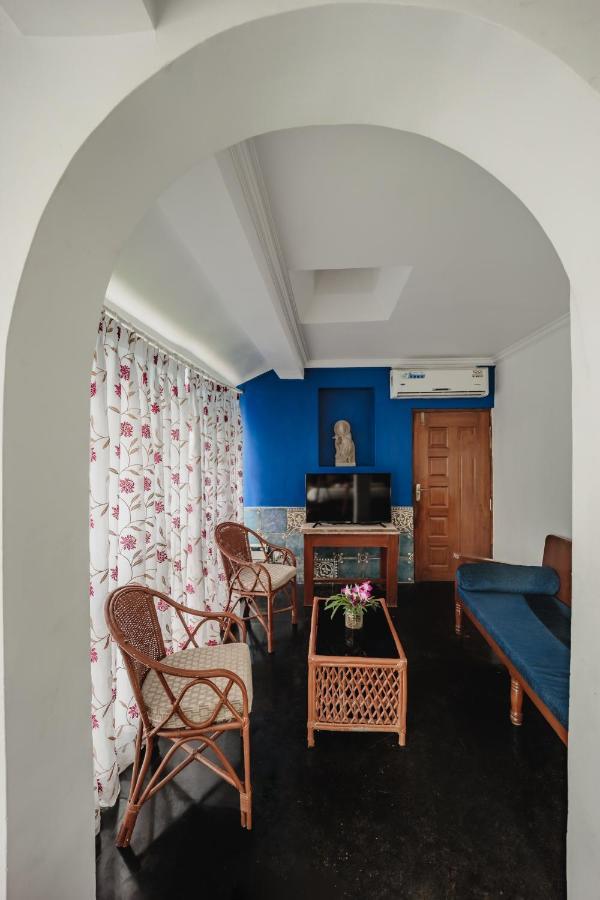 Ocean Suite Goa Dona Paula Exterior foto