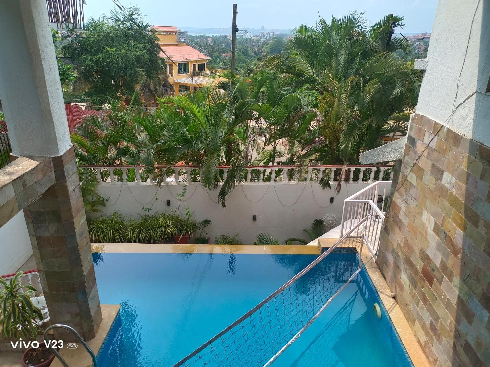 Ocean Suite Goa Dona Paula Exterior foto